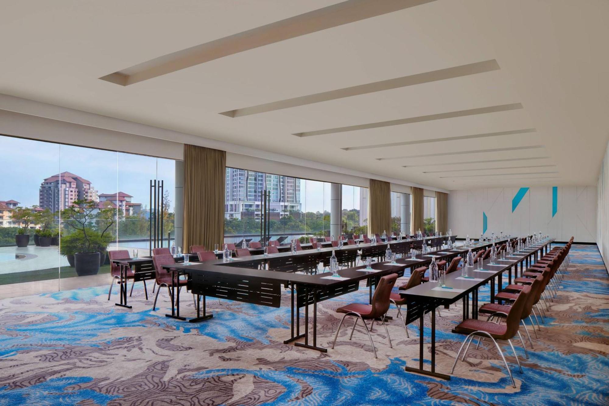 Le Meridien Putrajaya Exterior photo Meeting room